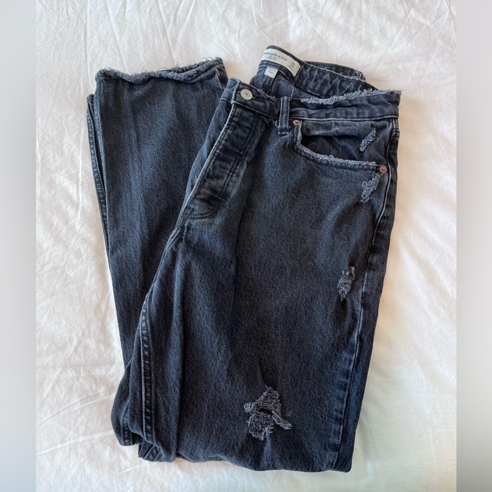 Abercrombie & Fitch The Dad High Rise Jean